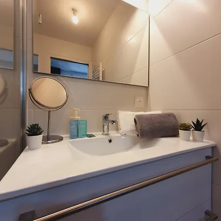 T2 Coeur De Moderne Clim Wifi Terrasse - Rossiconciergerie - Linge En Option La Grande-Motte